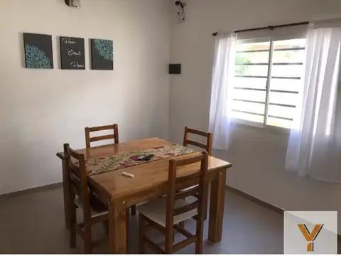 Casa en venta - 8 Dormitorios 4 Baños - Santa Teresita