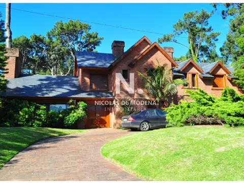 Hermosa Casa con espectacular terminaciónes!!! 