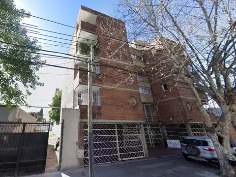Alquilo en Caseros Departamento de 3 Ambientes Cochera Compartida F: 7419