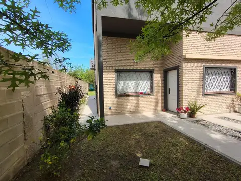 Longchamps casa en venta reciclado a nuevo piscina jardin