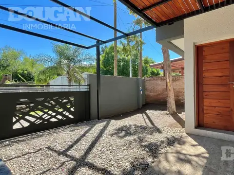Casa 3 ambientes con 2 baños