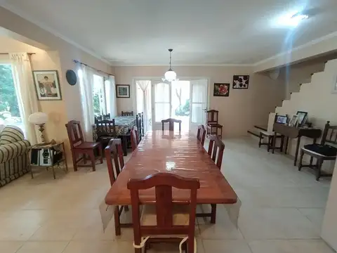 Casa en Venta con 1 cochera