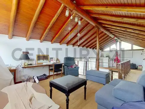 Casa 5 ambientes con 4 baños