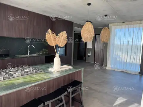 Casa 4 ambientes con 4 baños