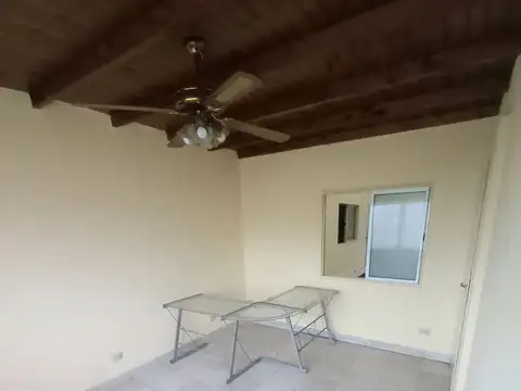 Galpon en Alquiler en Hurlingham, $ 1.800.000