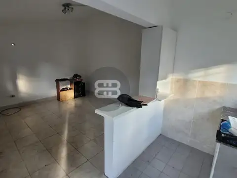 Casa en Alquiler con 1 cochera