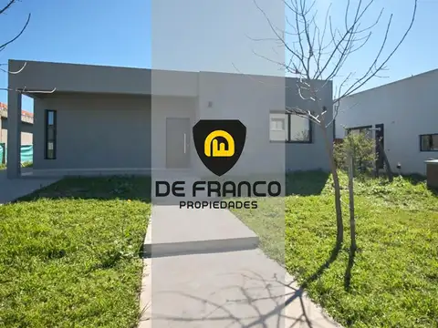 VENTA CASA 5 AMBIENTES EN PILAR DEL ESTE A ESTRENAR BARRIO SANTA LUCIA
