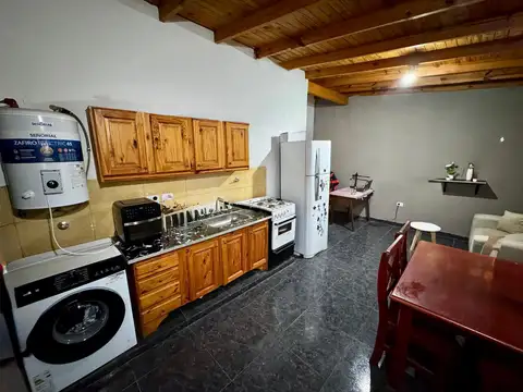 Casa 5 ambientes con 1 baño