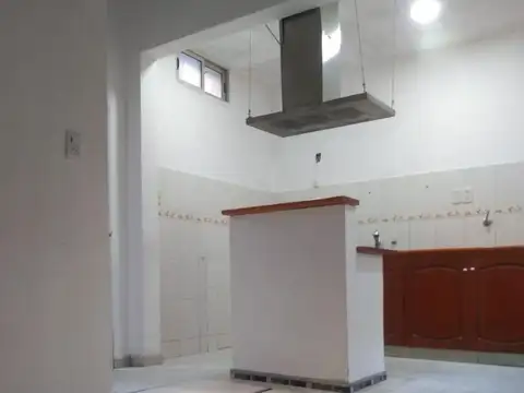 Depto Tipo Casa en Venta en Parque Patricios, USD 160.000