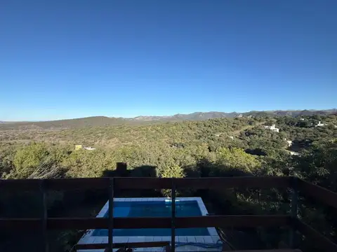 CASA 3 DORM CON IMPRESIONANTE VISTA SIERRA NUEVA