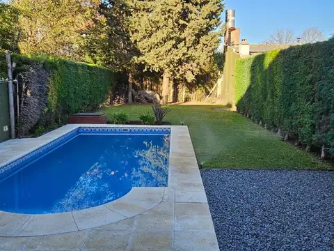 Casa en venta 4 ambientes en Muñiz