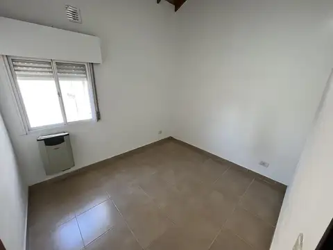 Depto Tipo Casa en Alquiler de 3 ambientes
