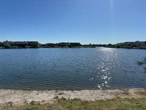 Lote a la Laguna en VENTA en el Canton - Barrio Puerto
