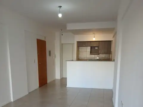 VILLA URQUIZA - LE BRETON 4700 - MONOAMBIENTE AL FRENTE CON BALCÓN