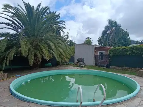 Casa 5 ambientes con 2 baños