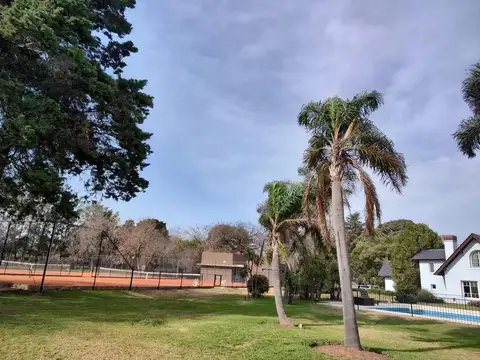 GRV- VENTA LOTE INTERNO EN BARRIO MONET, CARDALES