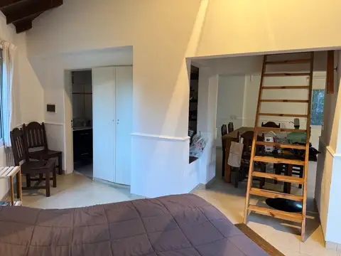 Casa en Venta con 4 cocheras