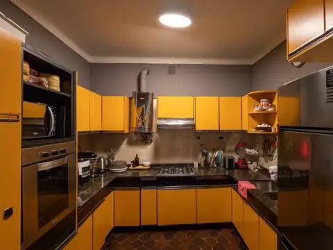 Depto Tipo Casa en Venta de 4 dormitorios