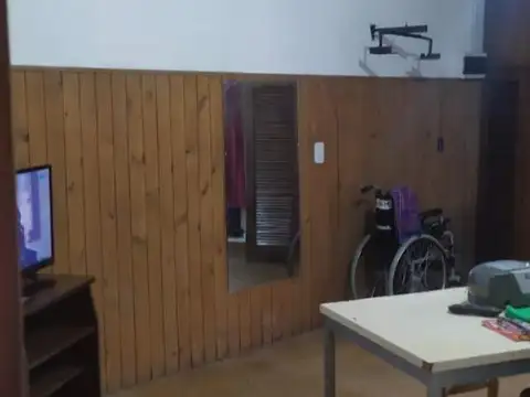 Casa en Venta en Berazategui Oeste, USD 90.000