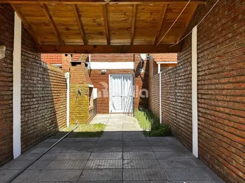 Dúplex 3 dormitorios c/patio y parrilla - a metros del mar - Excelente ubicación