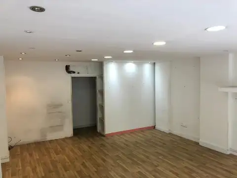 Local en Alquiler en Parque Rivadavia, $ 2.000.000
