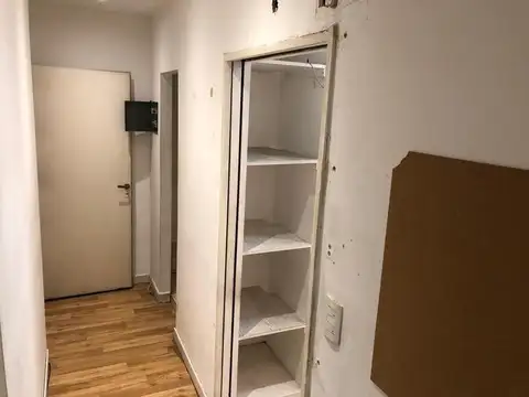 Rosario al 100 - Local comercial con subsuelo Amplia vidriera - Caballito VENTA