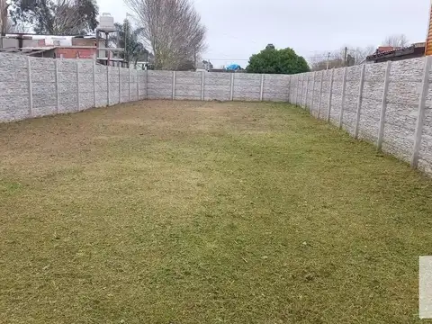 Terreno en Venta 30  mts Fondo