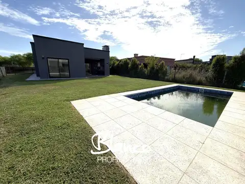 Casa  en Venta en Pilar del Este, Pilar, G.B.A. Zona Norte