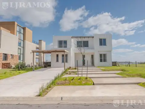 Casa  en venta Barrio  Costas - Puertos / Escobar