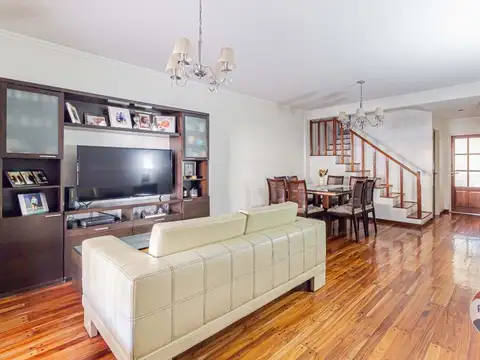 Venta Casa 5 amb C/ Cochera y Patio Villa Devoto