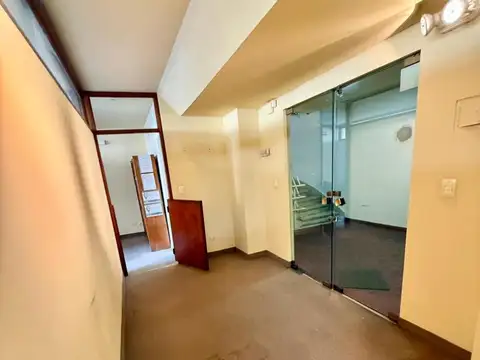 Oficina en Alquiler en Villa Ballester, $ 860.000