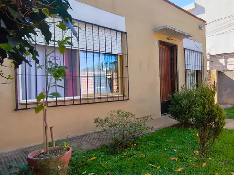 Casa en venta 3 amb c/ jardin y fondo libre
