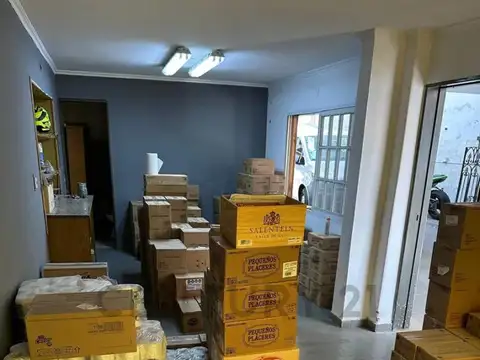 Galpon en Alquiler en Mataderos, USD 3.499