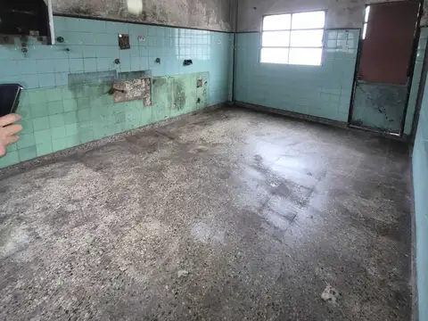 VENTA CASA 4 AMB CON GALPÓN VILLA LUGANO