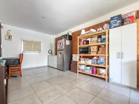 Depto Tipo Casa 4 ambientes con 2 baños