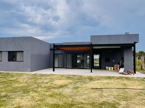 Casa en Venta en Pueblos Del Plata - Villalobos, USD 310.000