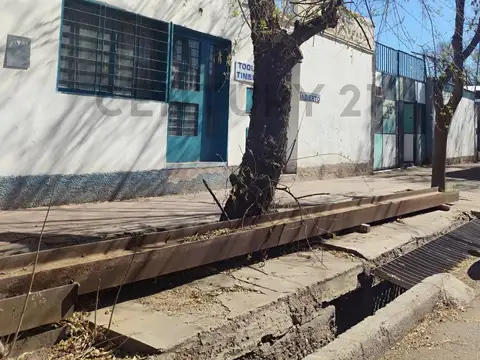 Venta Galpón con Oficinas