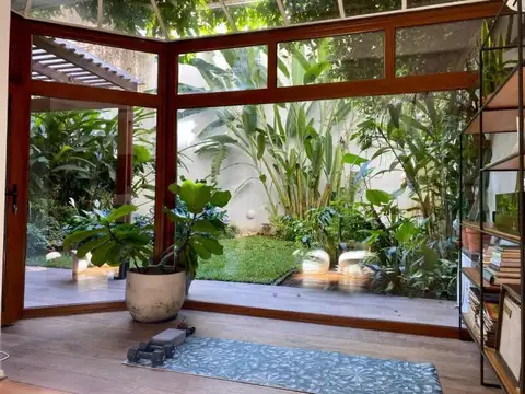 ALQUILER  AMOBLADO UNICO CON JARDIN RECOLETA! Pacheco de Melo al 2000 , 3 amb, c/ dep. c/jard...