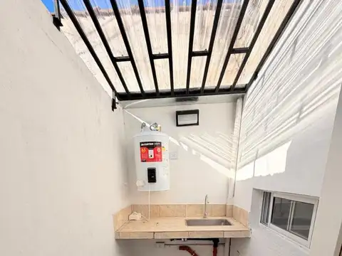 Casa 3 ambientes con 1 baño