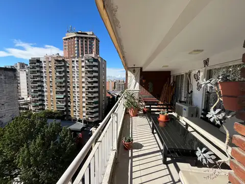 Departamento 5 ambientes con 3 baños