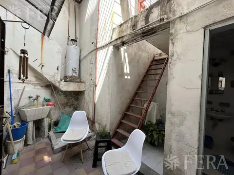 Depto Tipo Casa 3 ambientes con 2 baños