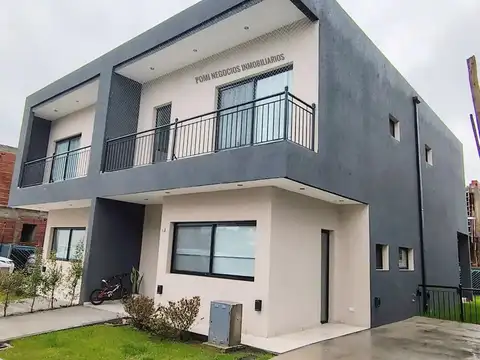 Bc Springpark Km51 Casas 3dorm: 2c/vest. en Suite, 1dorm en Pb. Jardin. Amenities