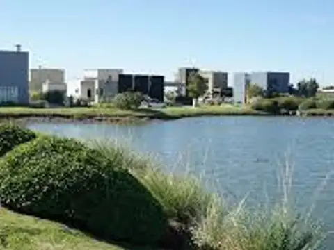 Terreno en Venta en Horizontes al Sur, USD 32.000