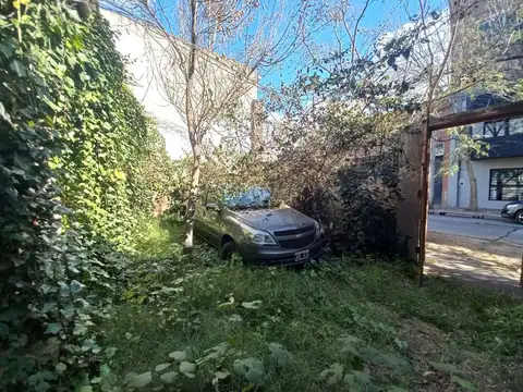 CASA EN VENTA  C/ GALPON A UNA CUADRA DE MITRE