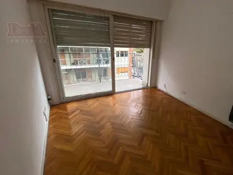 Alquiler - Departamento - Dos ambientes - Balcon - Villa Urquiza - Al frente