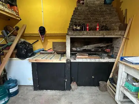 Casa 5 ambientes con 3 baños