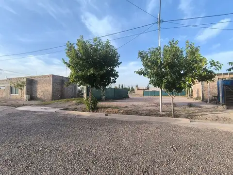 Lote Central Barrio AMPROS VII, Rusell, Mza.