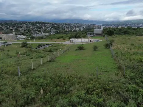 VENDE LOTE EN VENTURIA PUEBLO SERRANO (CARLOS PAZ)