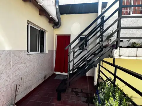 PROPIEDAD PARA INVERSION 13 HABITACIONES POMPEYA CABA