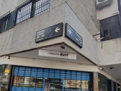 Local con 120m2 en Cabildo 101